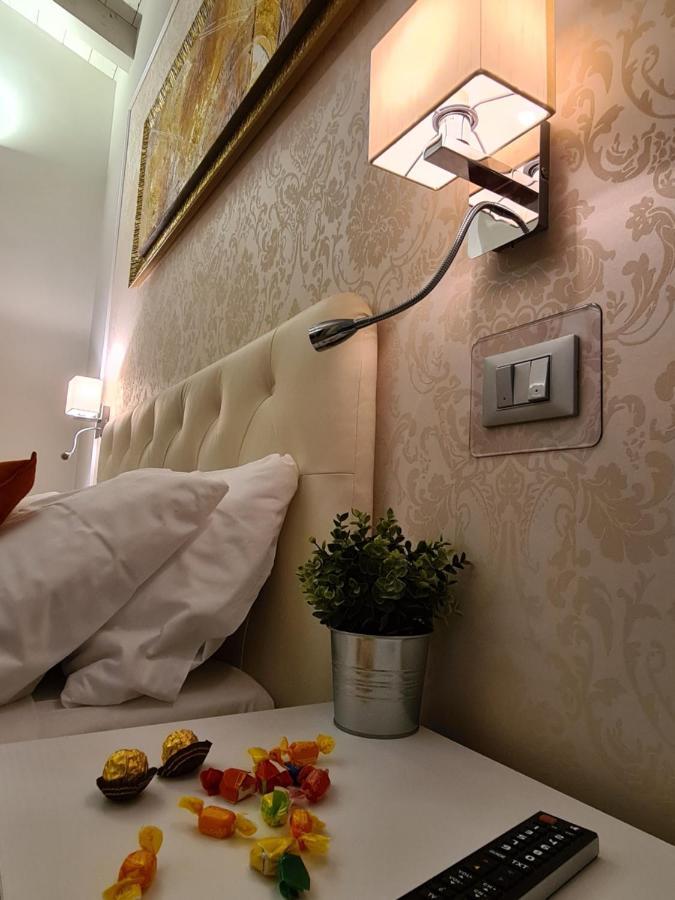 B&B Gardacharme Десенцано дел Гарда Екстериор снимка