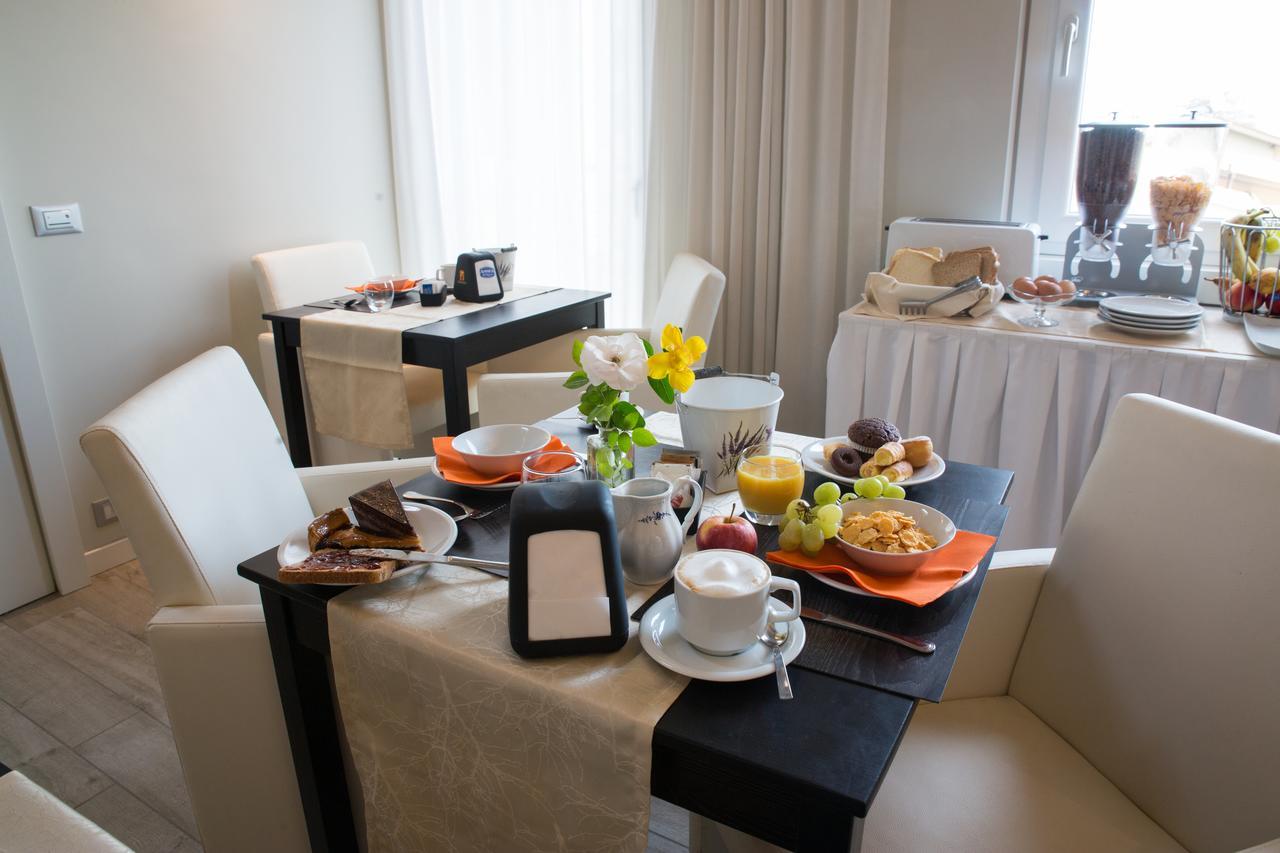 B&B Gardacharme Десенцано дел Гарда Екстериор снимка